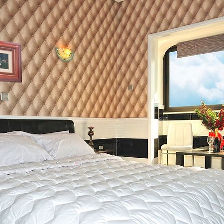 Hotel Vergi โวโรคลินิ ภายนอก รูปภาพ